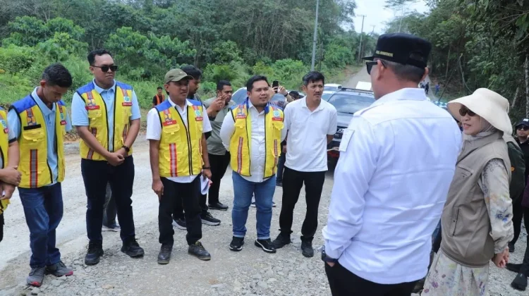 Wagub Seno Aji Usulkan Peningkatan Kelas Jalan di Kutai Barat