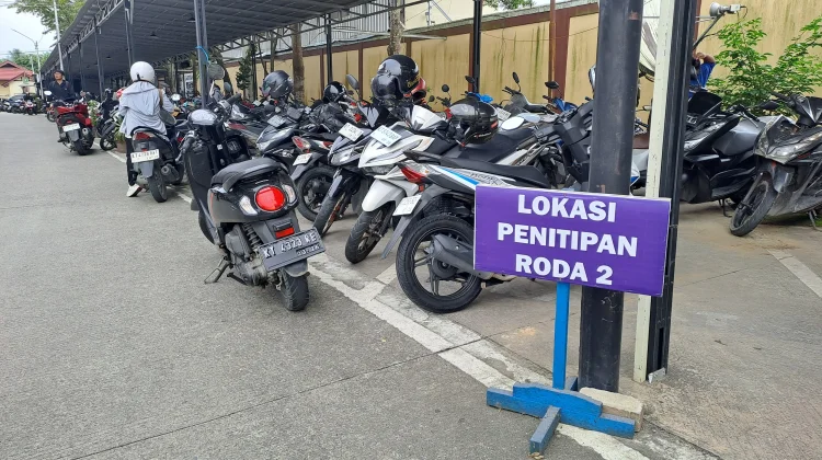 Polresta Samarinda Sediakan Titip Kendaraan Gratis bagi Pemudik
