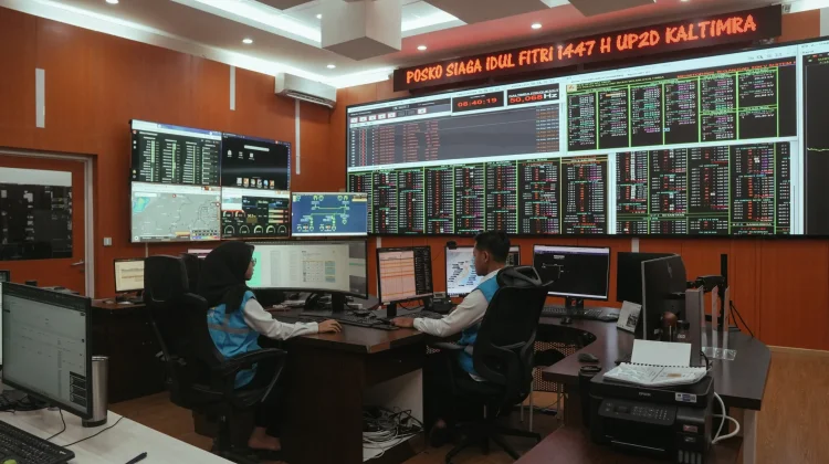 PLN Siapkan 1.210 Personel Jaga Kelistrikan Kaltimra jelang Idulfitri 1447 H