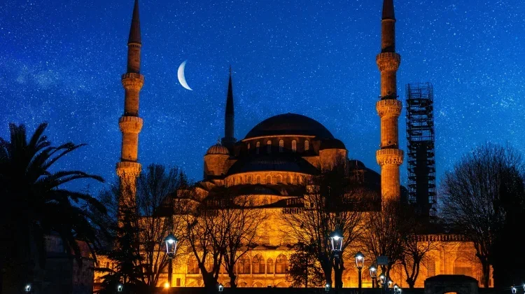 Malam Lailatul Qadar dan Pentingnya Meraih Keridaan Allah
