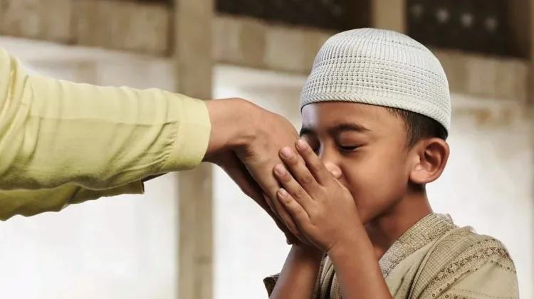 Nilai Spiritualitas dalam Tradisi Mudik, Wujud Bakti Anak pada Orang Tua