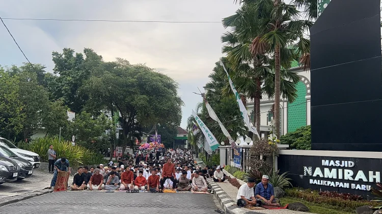 Idul Fitri 1447 H: 2.500 Warga Muhammadiyah Padati Masjid Namirah