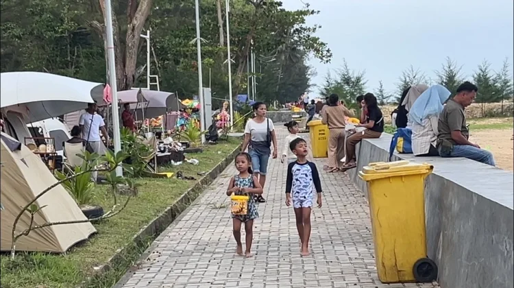 H+2 Lebaran di Pantai Manggar: Dua Anak Hilang Berhasil Ditemukan