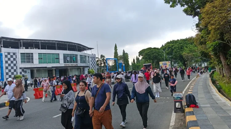 Usai Lebaran Warga Kembali Ramaikan GOR Kadrie Oening
