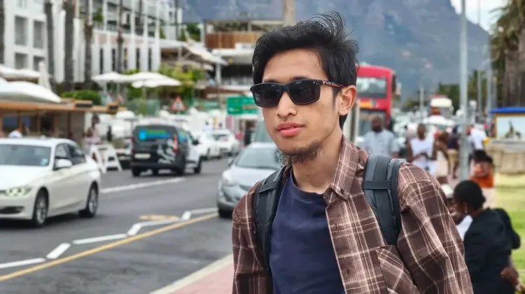 Belajar di Afrika, Ikhsan Temukan Realita Baru