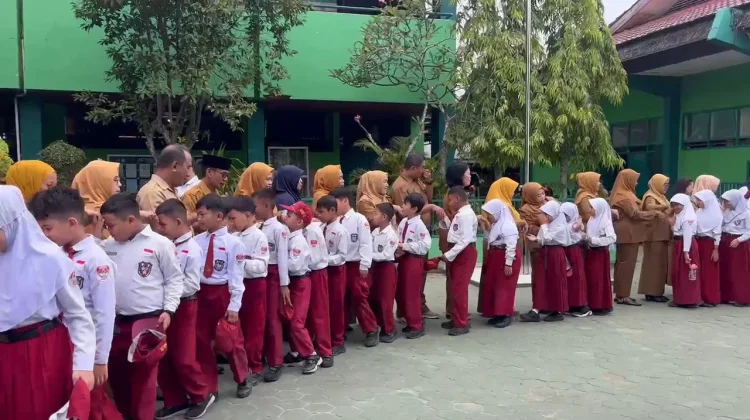 Pascalibur Lebaran, Ratusan Siswa SDN 008 Samarinda Antusias Kembali ke Sekolah