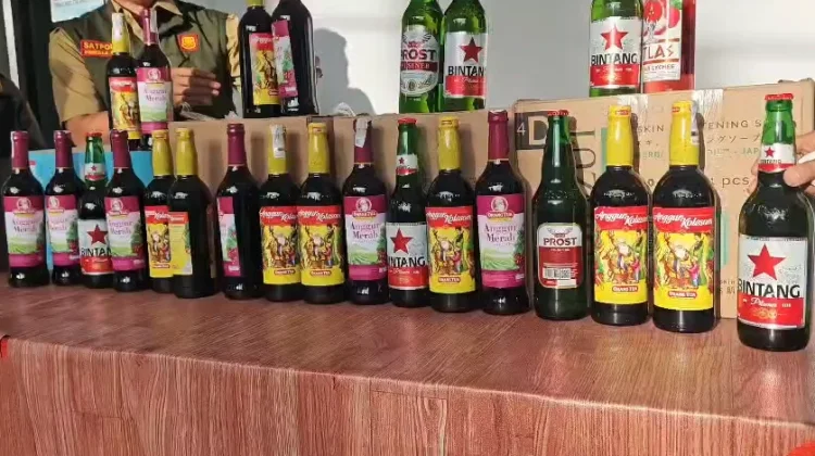 Razia Miras dan PKL, Satpol PP Samarinda Amankan 82 Botol