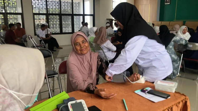 Kemenhaj Paser Laksanakan Vaksinasi Bagi Calon Jemaah Haji