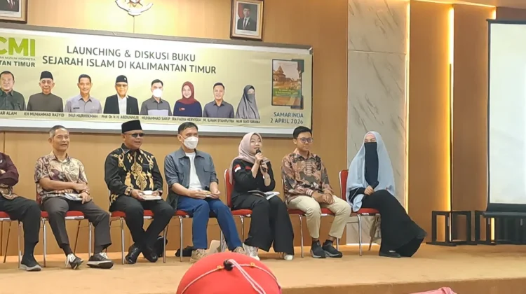 Baru Diluncurkan, Buku Sejarah Islam di Kaltim Tarik Minat Pembaca Generasi Muda
