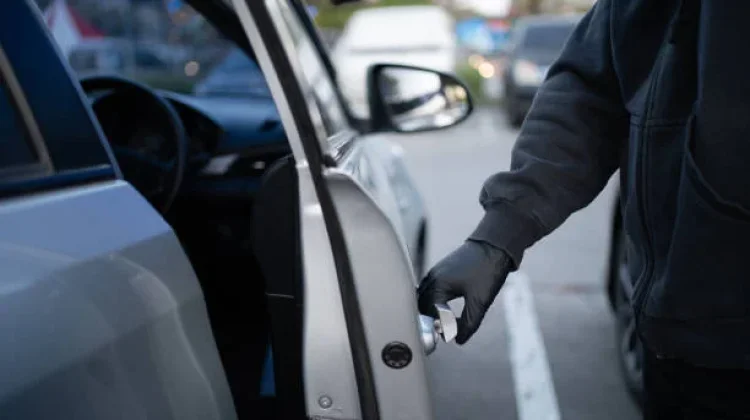 Gadaikan Mobil Teman dengan Modus Tukar Pinjam, Pria di Samarinda Diamankan Polisi