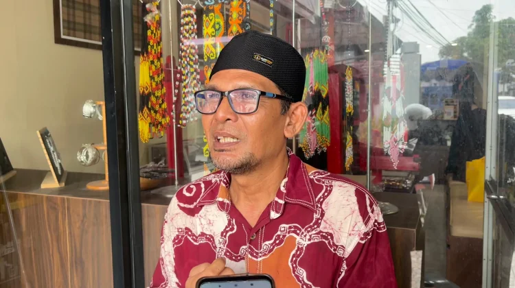 Limbah Ketupat Disulap Jadi Kerajinan, Warga Samarinda Raup Nilai Tambah