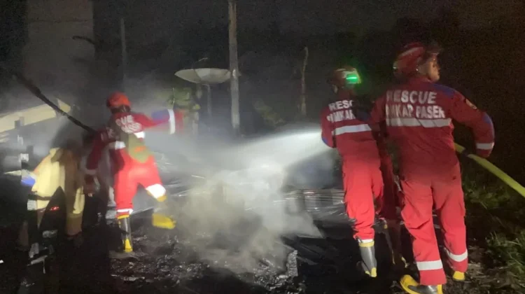 Kebakaran Rumah di Desa Laburan Paser, Satu Keluarga Terdampak