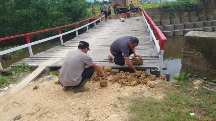 Peresmian Jembatan Merah Putih Dorong Aktivitas Warga Talisayan