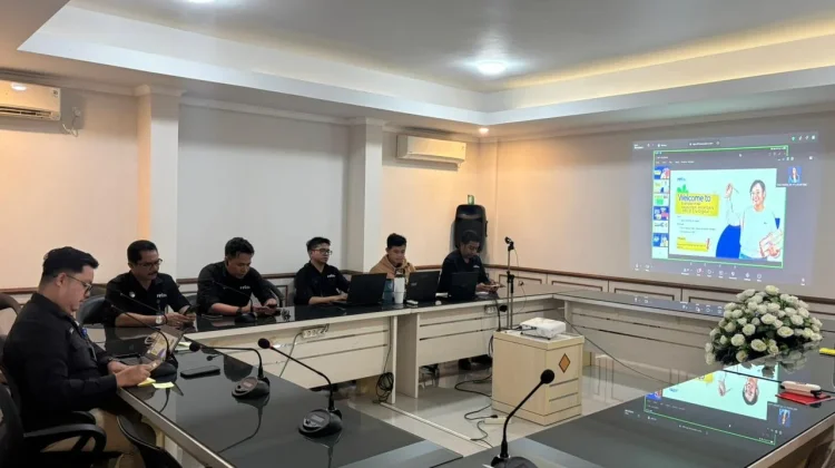 Pelatihan Presenter: Speak with Impact di RRI Samarinda