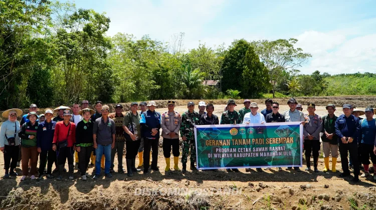 Dukung Swasembada Pangan Nasional, Mahulu Gelar Gerakan Tanam Padi Serempak