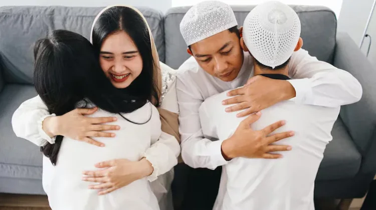 Bakti kepada Orang Tua Jadi Kunci Keberhasilan Ibadah