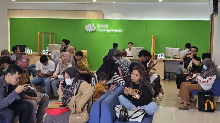 Pemerintah Beri Diskon Iuran Jaminan Kerja bagi Pekerja Informal