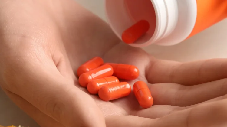 Rajin Minum Vitamin, Benarkah Bikin Lebih Sehat?
