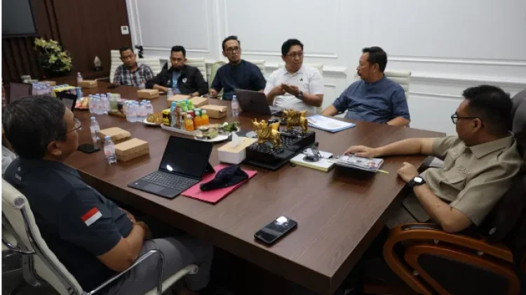 Bupati Kukar Dorong Pembentukan Aplikasi Call Center