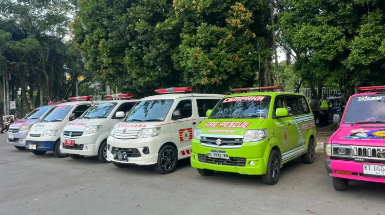 Relawan Medis ITS Siagakan 20 Ambulans untuk Pengamanan Aksi 21 April 2026