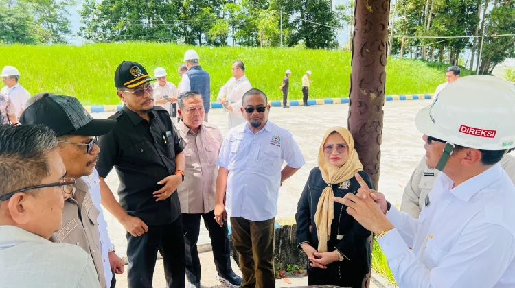DPRD Balikpapan Tinjau Waduk Manggar, Soroti Kualitas Air