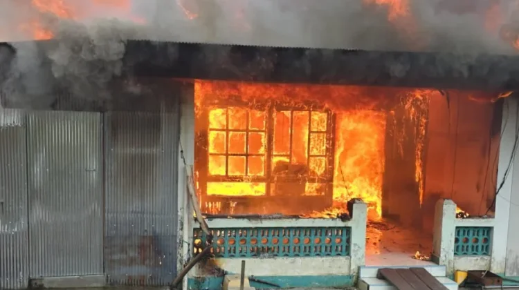 Kebakaran Hanguskan Rumah Bangsalan di Berau, 20 Jiwa Terdampak