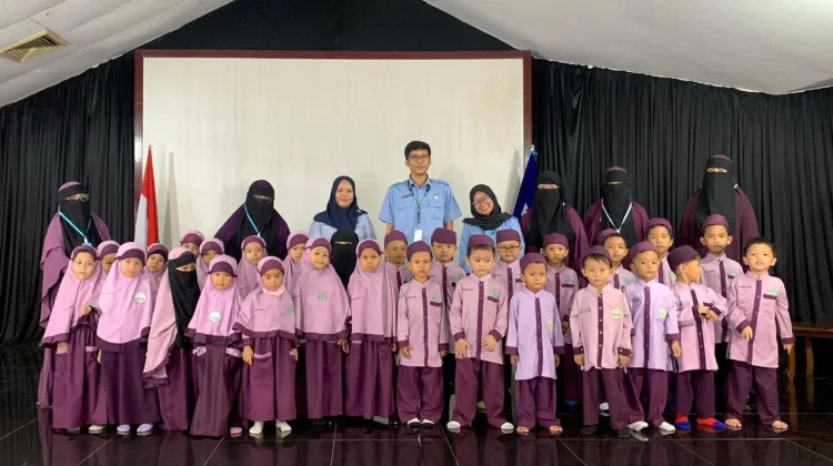 Siswa TK Islam Cahaya Tauhid Samarinda Meriahkan Program Dunia Anak RRI