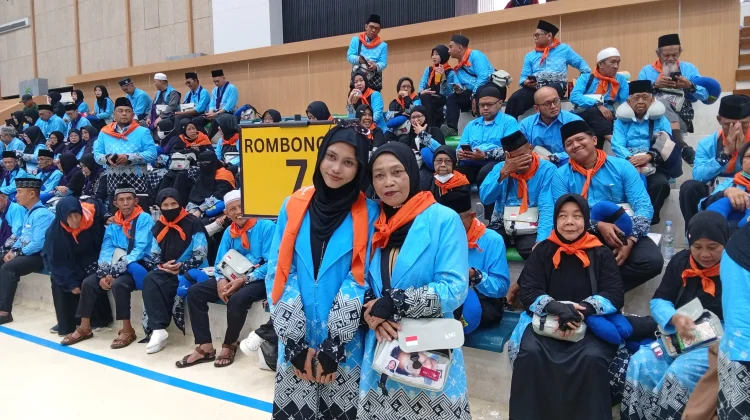 Kisah Haru Jamaah Termuda Samarinda, Berangkat Haji di Usia 19 Tahun