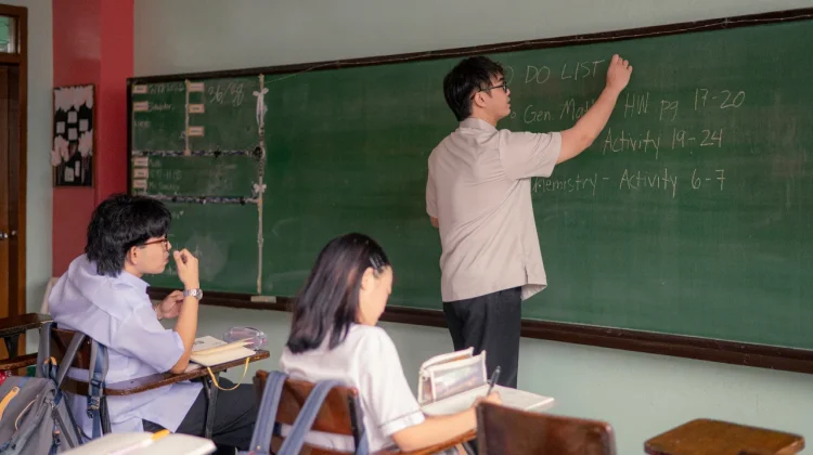 Peran Orang Tua Kunci Pendidikan Karakter Anak