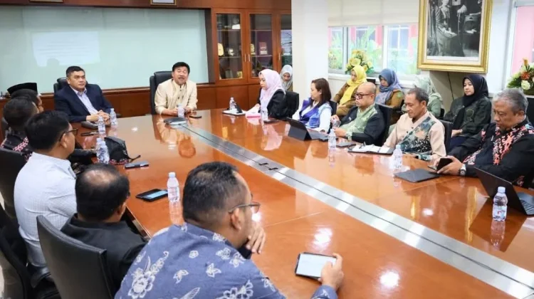 Sekda Kukar Terima Kunjungan Studi Tiru DPRD Kutim