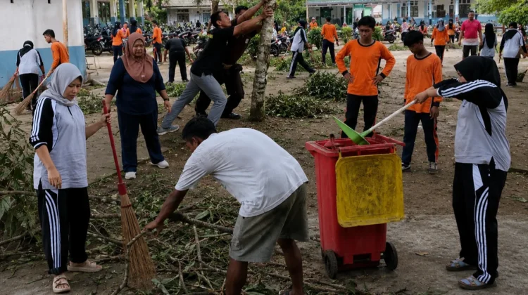 SMKN 15 Samarinda Perkuat Karakter dan Kekompakan Siswa Melalui Program BERSERI