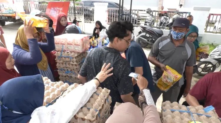 Gerakan Pangan Murah Pemkot Samarinda Diserbu Warga Sungai Kapih