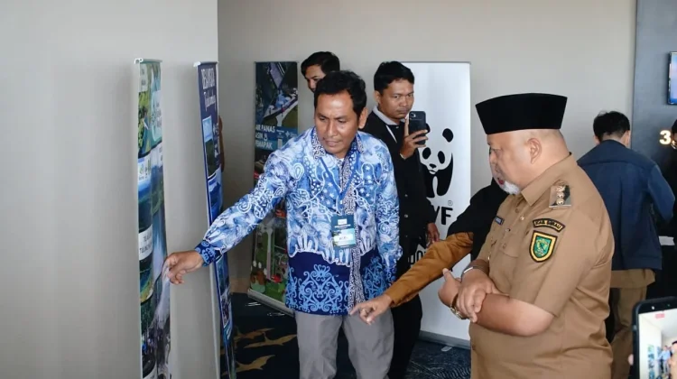 Wabup Berau Buka Forum Pengelolaan Sampah Plastik Derawan