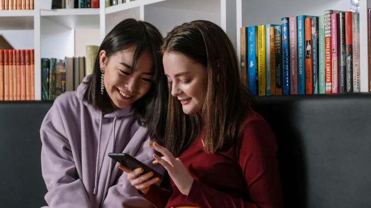 Fenomena Cepatnya Penyebaran Bahasa Gaul di Kalangan Gen Z