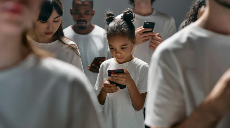 Pentingnya Etika Berbahasa dan Jejak Digital bagi Akun Anonim