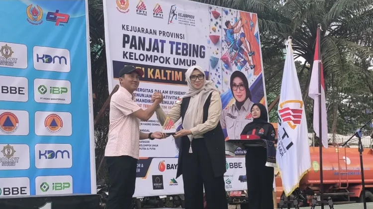 Kutim Juara Umum Kejurprov Panjat Tebing Kaltim 2026