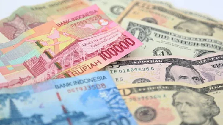 Pengamat INDEF Ungkap Cara Habibie Pulihkan Rupiah saat Krisis 1998