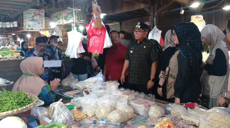 Sidak Bapokting Samarinda Pastikan Harga Pangan jelang Iduladha Masih Stabil