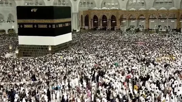 Makna Persatuan dalam Pelaksanaan Ibadah Haji