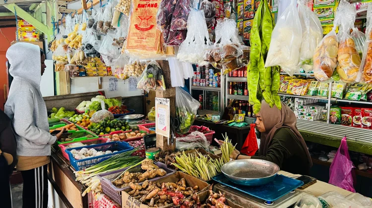 Lonjakan Harga Kemasan Plastik Tekan Pelaku UMKM di Balikpapan