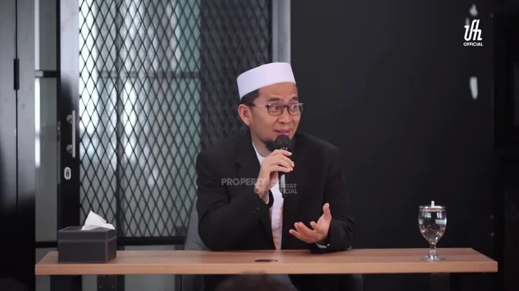 Ustaz Adi Hidayat : Perbaiki Salatmu, Maka Allah akan Permudah Urusanmu