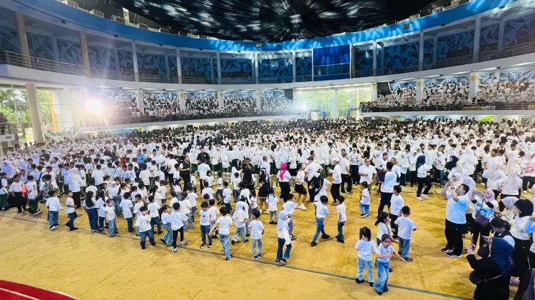 Mendikdasmen Resmikan Revitalisasi 102 Sekolah di Kaltim