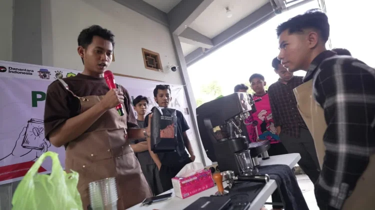 Pertamina Latih Pemuda Gang Manggis Jadi Barista, Dorong Lahirnya Wirausaha Baru