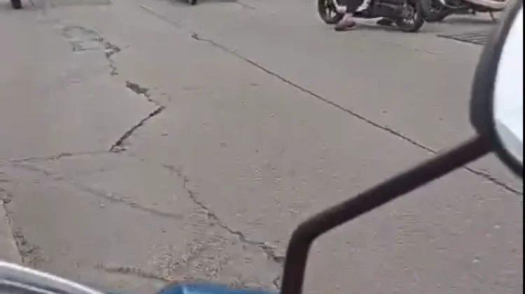 Halo RRI : Warga Soroti Kerusakan Jalan Pasundan