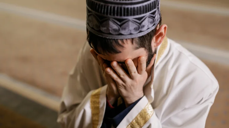 Memahami Bahaya Miskin Mentalitas Dibanding Miskin Harta dalam Islam