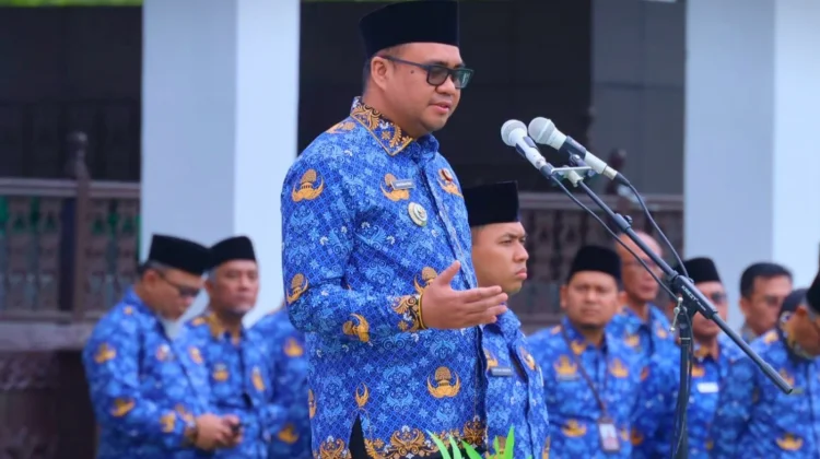 Penerima Satyalancana Karya Satya di Kukar Diminta Tingkatkan Pelayanan Publik