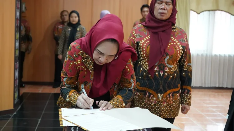 Dua Notaris Pengganti Dilantik, Layanan Hukum Tetap Terjaga