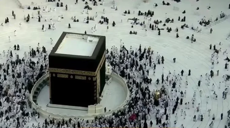 Arab Saudi Sulap Kain Ihram Bekas Menjadi Produk Bernilai