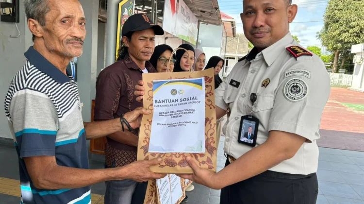 Rutan Tanah Grogot Berikan Bantuan Sosial Kepada Keluarga Warga Binaan