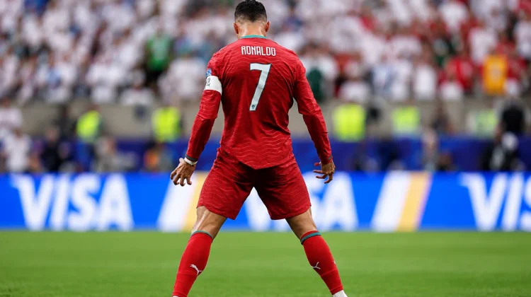 Cristiano Ronaldo Bungkam Kritik, Portugal Pesta Gol di Grup K